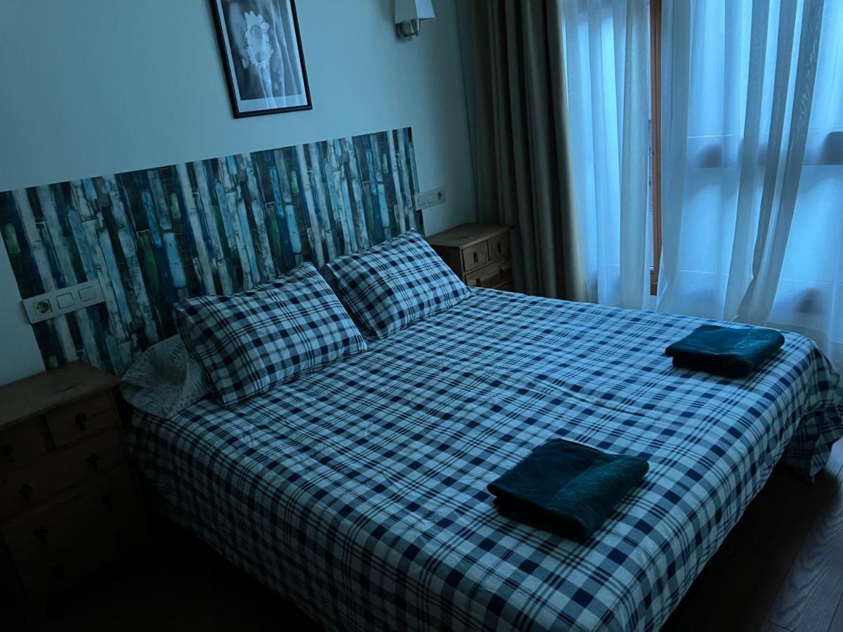 Apartamentos Cuirgu Felechosa Kültér fotó